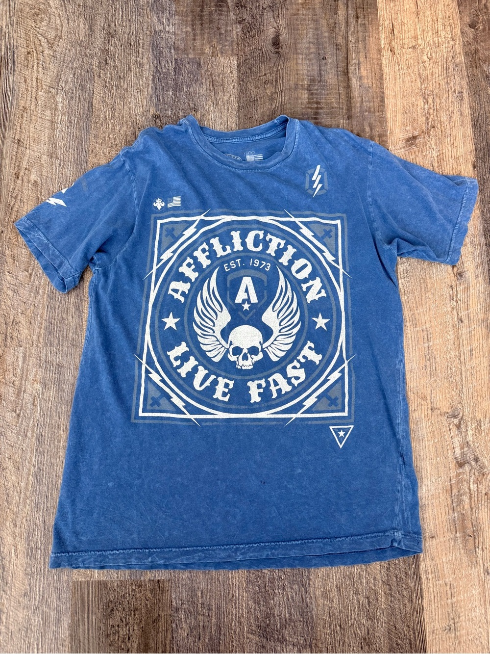 Affliction Men's Large Blue Short-Sleeve 'Live Fast' Graphic Tee Distressed Fade